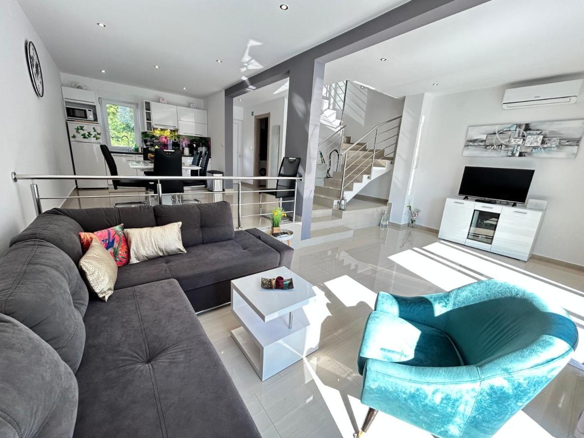 Holiday House "Sabine Green" Skrbcici Luaran gambar