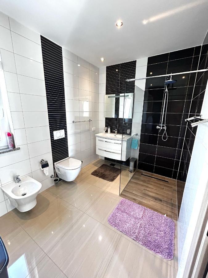 Holiday House "Sabine Green" Skrbcici Luaran gambar